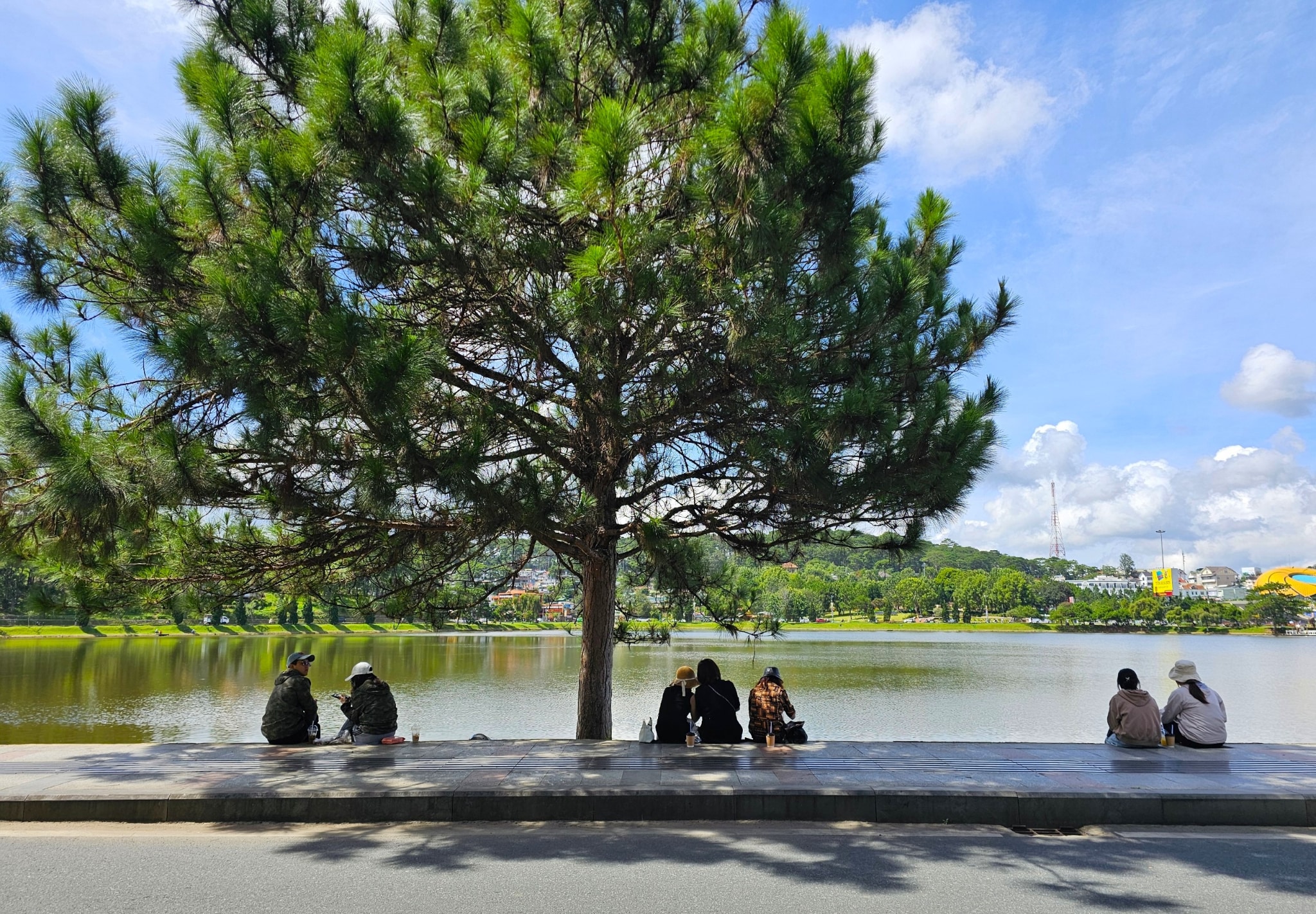 Unwind in peaceful serenity by Xuan Huong Lake, where calm waters, and cool mountain air offer the perfect escape in the heart of Da Lat
